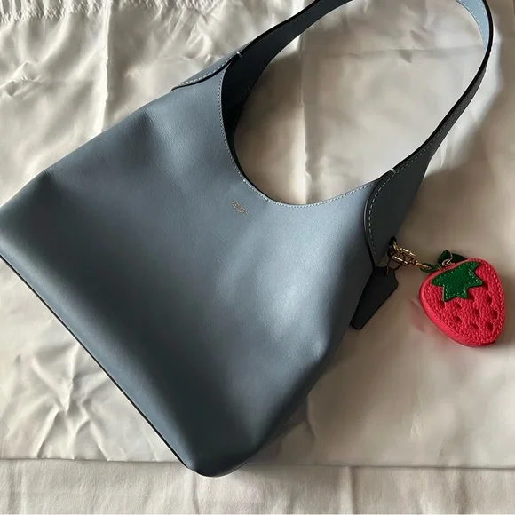 Coach Brooklyn 28 Shoulder Bag in Bluebell - Picture 14 of 16